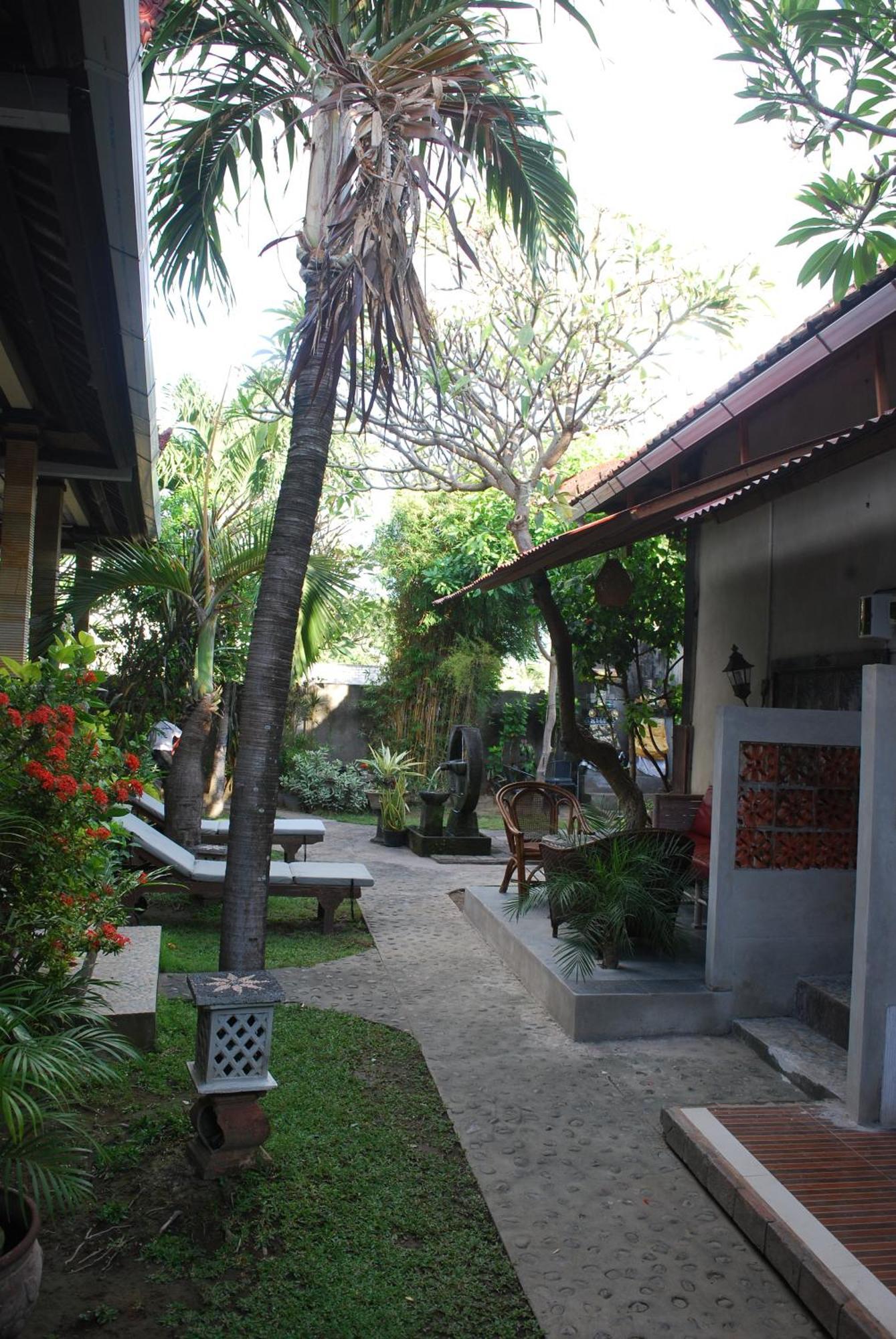 Dalum Homestay Amed Екстериор снимка
