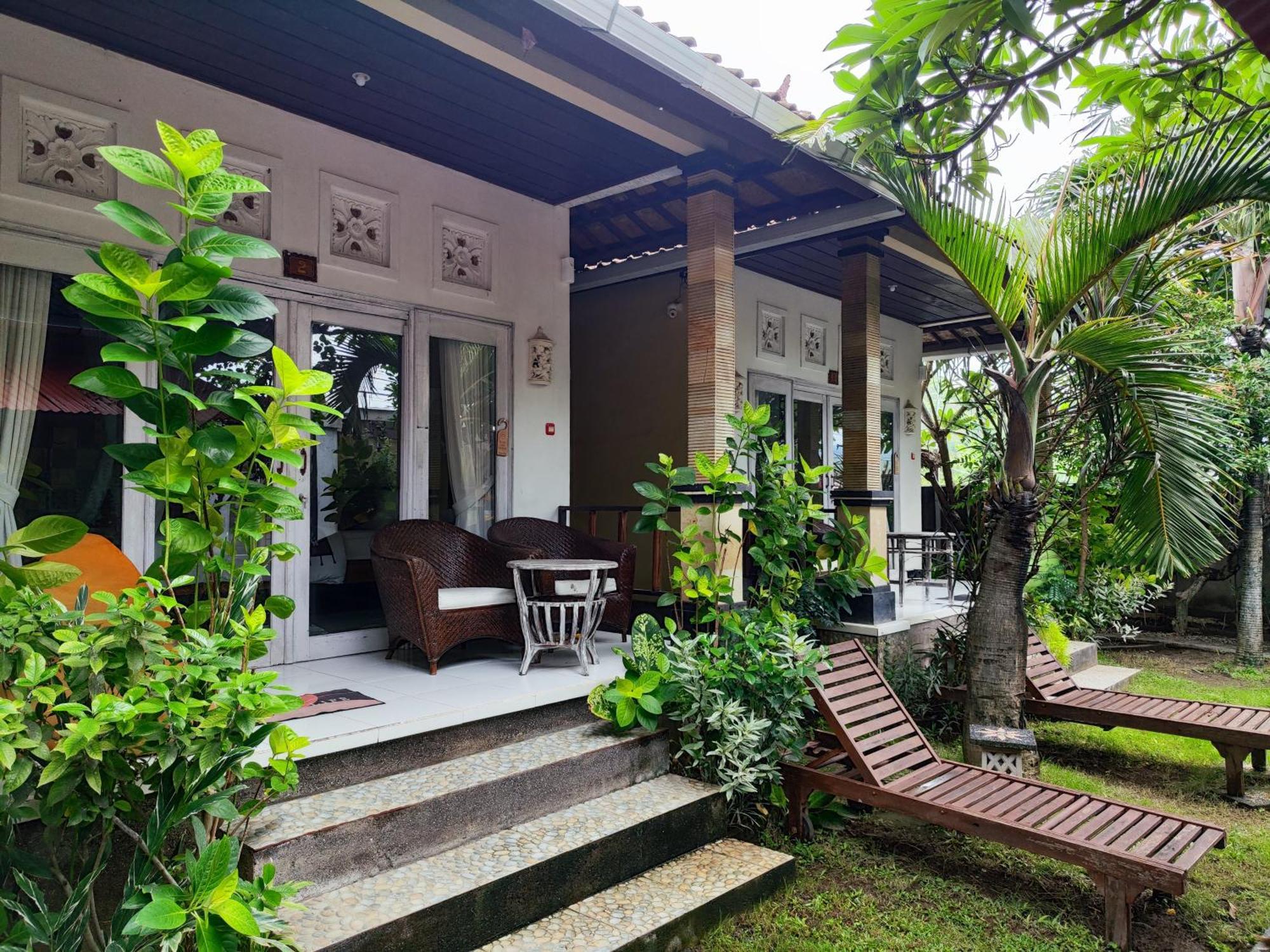 Dalum Homestay Amed Екстериор снимка