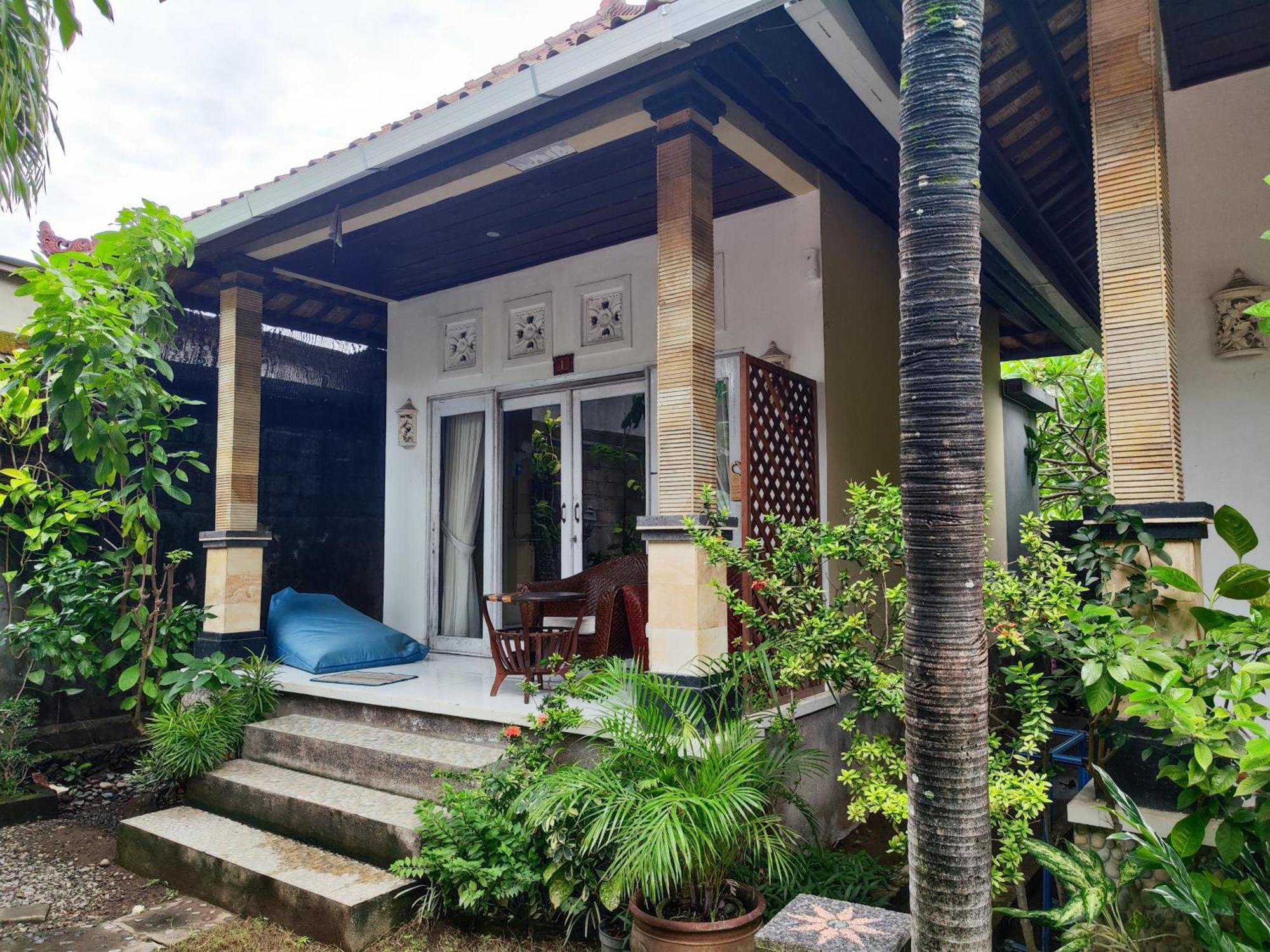 Dalum Homestay Amed Екстериор снимка