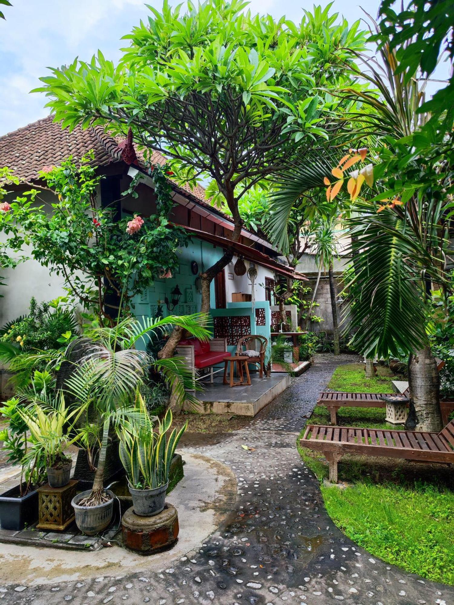 Dalum Homestay Amed Екстериор снимка