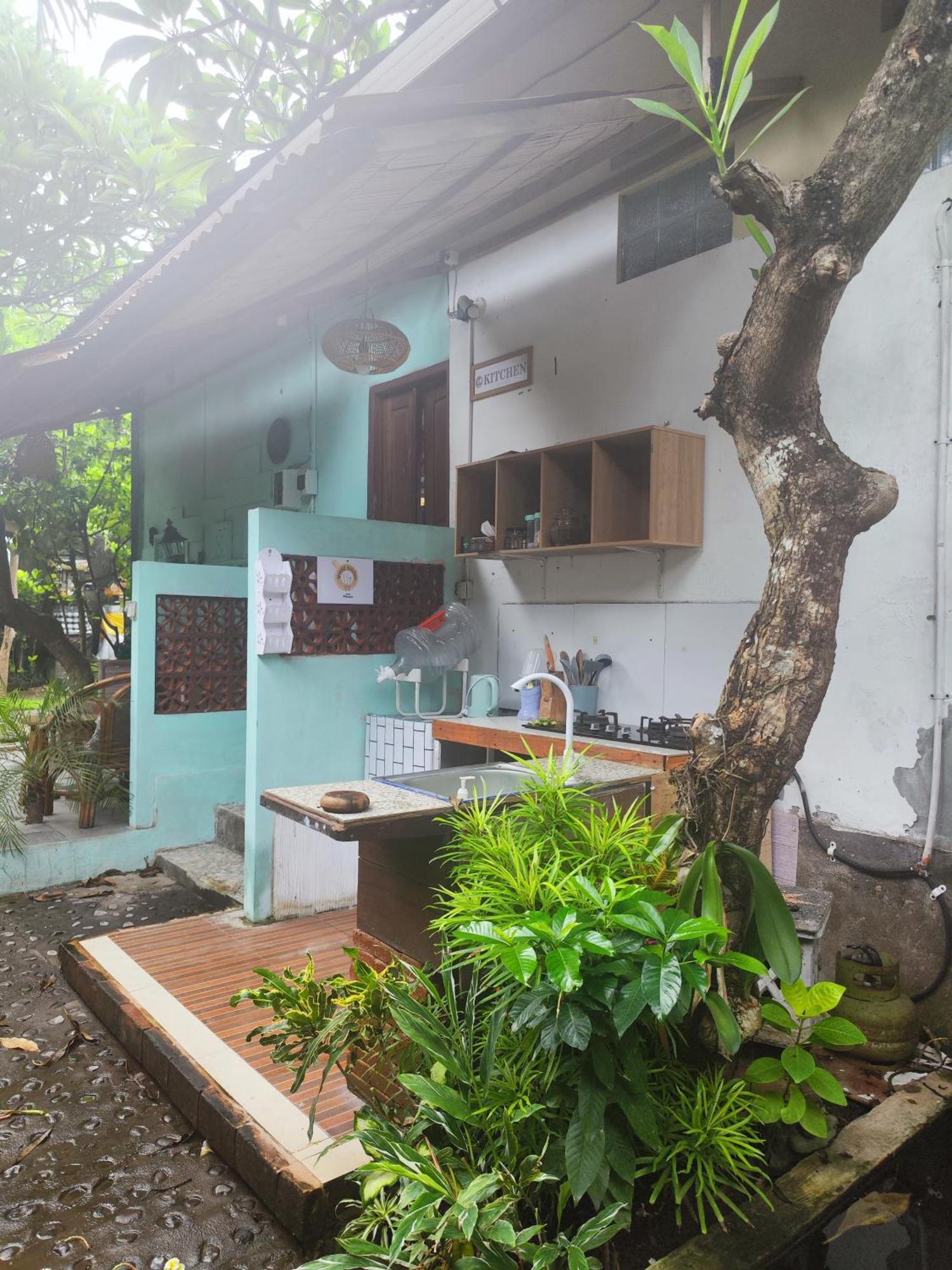 Dalum Homestay Amed Екстериор снимка