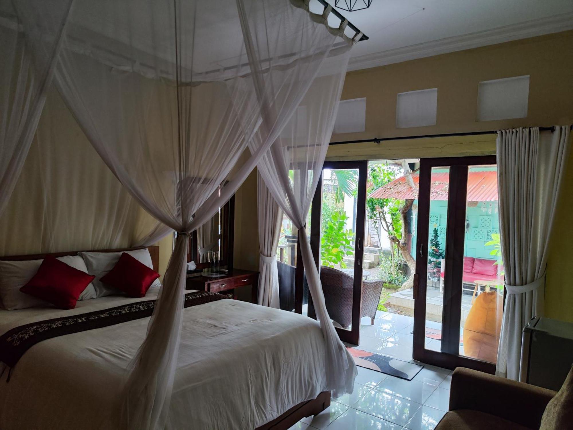 Dalum Homestay Amed Екстериор снимка